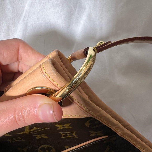 Louis Vuitton Inventeur bag - Picture 13 of 16